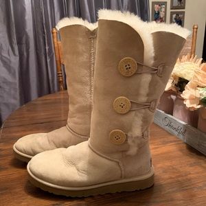 Cream Bailey button tall UGG